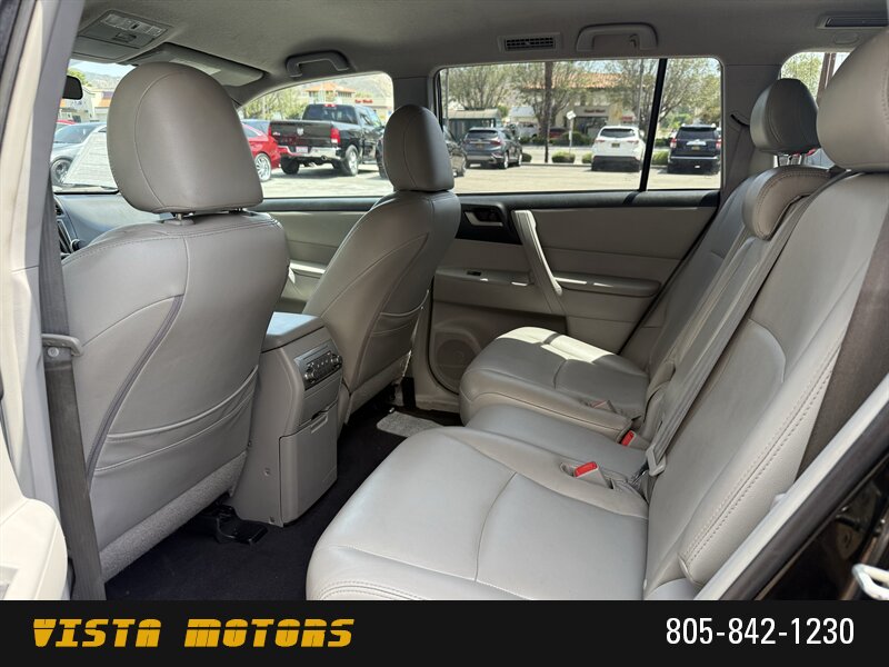 2013 Toyota Highlander - Photo 16 - Simi Valley, CA 93063