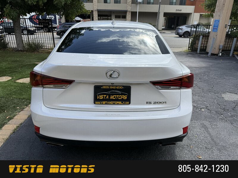 2017 Lexus IS 200t - Photo 7 - Chatsworth, CA 91311