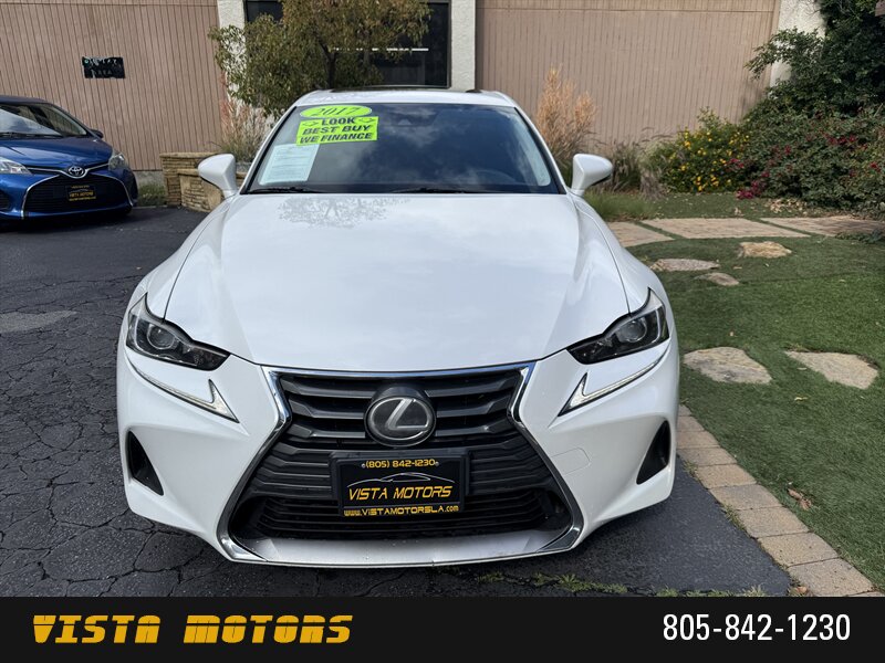 2017 Lexus IS 200t - Photo 4 - Chatsworth, CA 91311