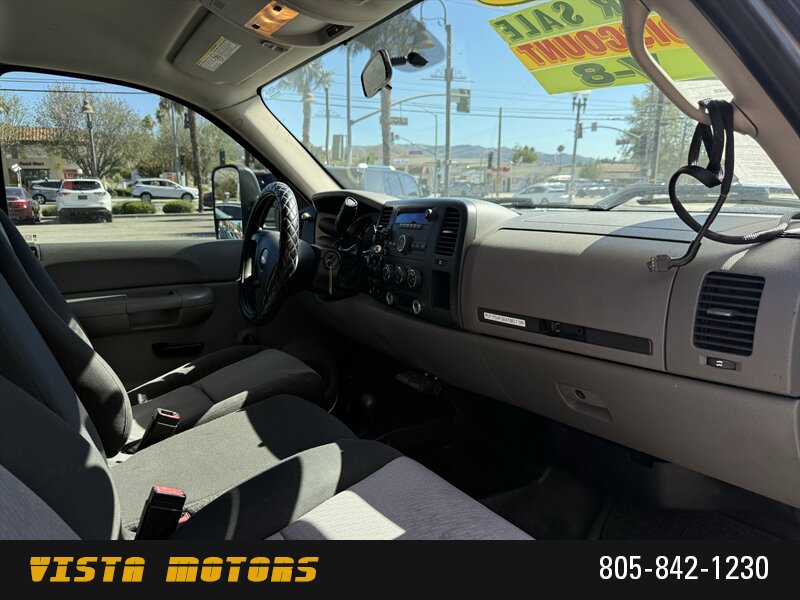 2007 Chevrolet Silverado 3500 Chassis - Photo 12 - Simi Valley, CA 93063