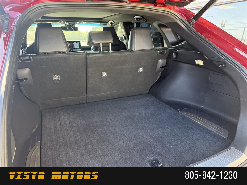 2021 Toyota Venza limited - Photo 11 - Simi Valley, CA 93063