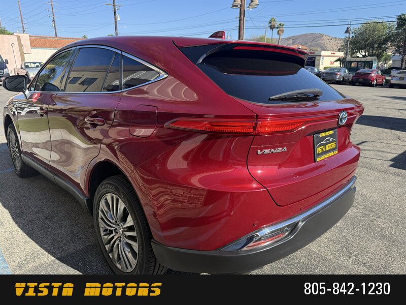 2021 Toyota Venza limited - Photo 8 - Simi Valley, CA 93063