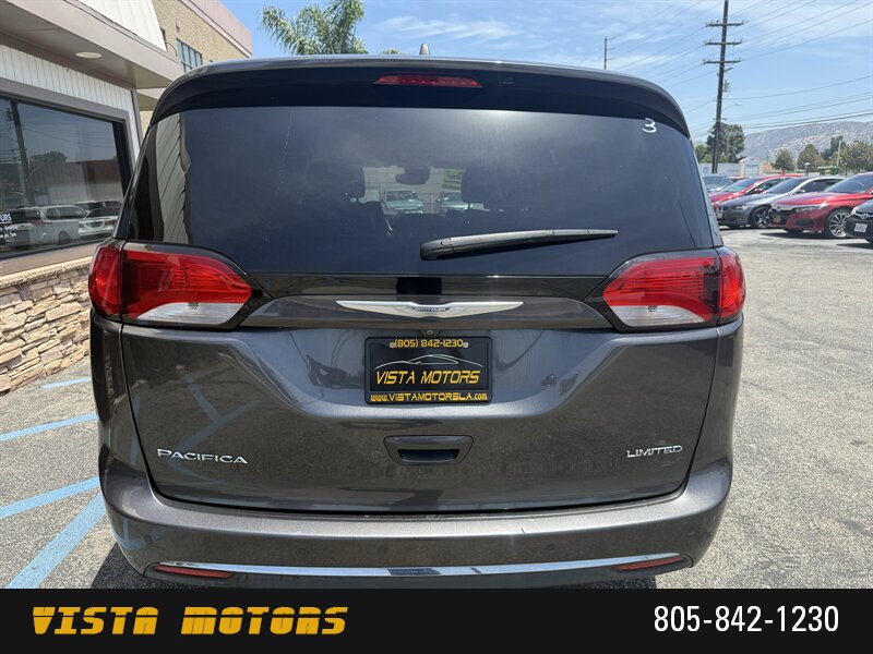 2017 Chrysler Pacifica Limited - Photo 7 - Simi Valley, CA 93063