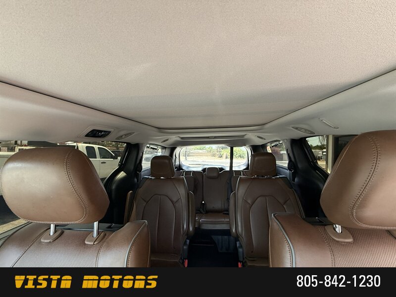 2017 Chrysler Pacifica Limited - Photo 15 - Simi Valley, CA 93063