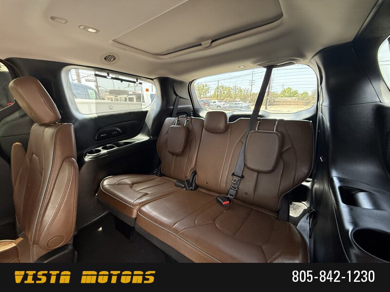 2017 Chrysler Pacifica Limited - Photo 13 - Simi Valley, CA 93063