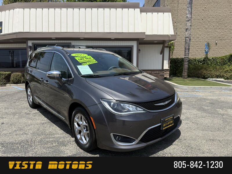 2017 Chrysler Pacifica Limited  