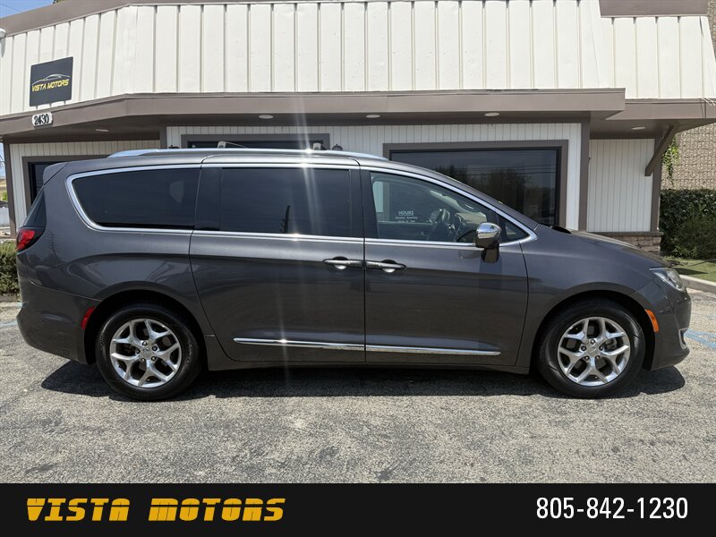 2017 Chrysler Pacifica Limited - Photo 2 - Simi Valley, CA 93063