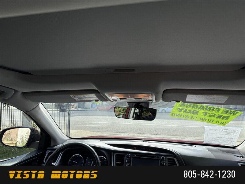 2018 Toyota Highlander XLE - Photo 11 - Chatsworth, CA 91311
