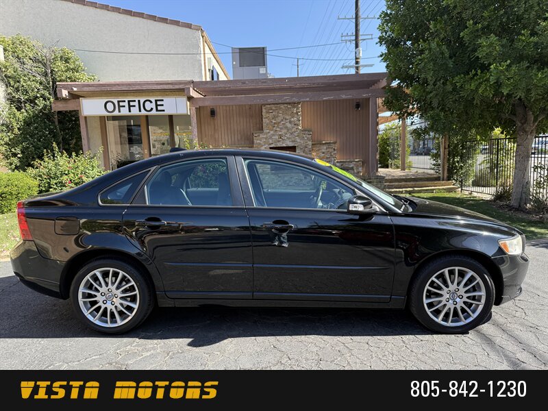 2009 Volvo S40 2.4i - Photo 2 - Chatsworth, CA 91311