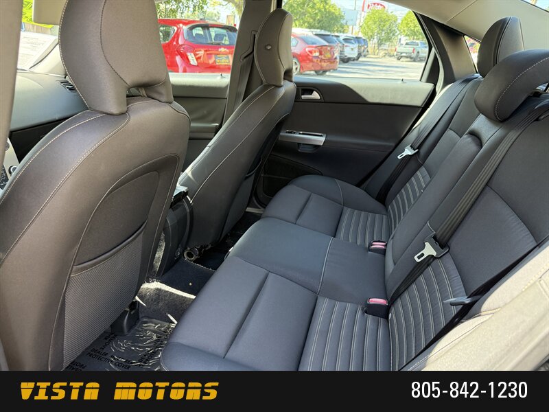 2009 Volvo S40 2.4i - Photo 12 - Chatsworth, CA 91311