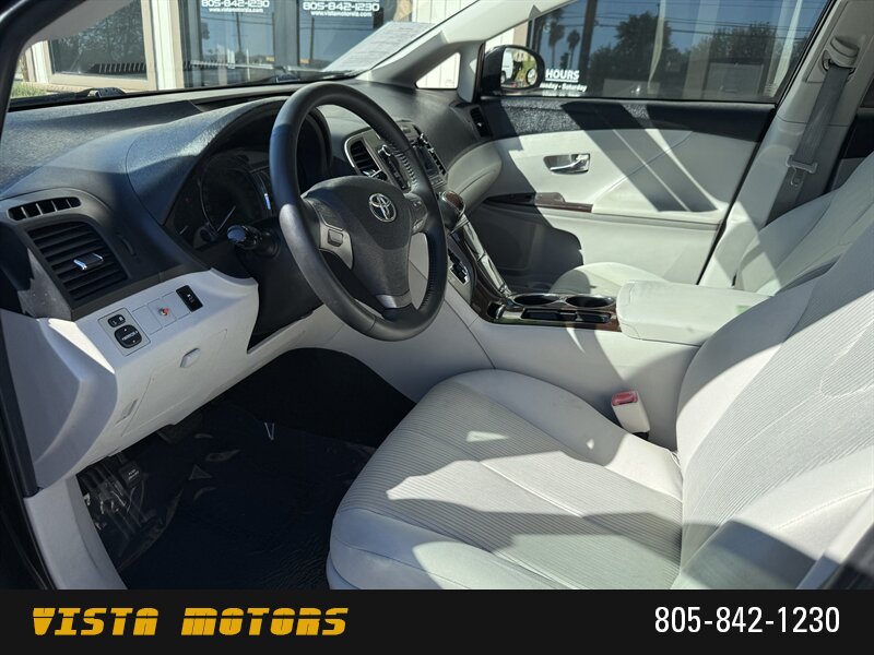 2011 Toyota Venza FWD 4cyl - Photo 13 - Simi Valley, CA 93063