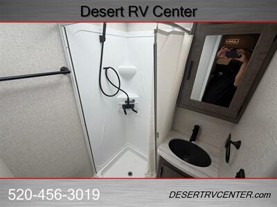 2023 LANCE 1475 - Photo 12 - Huachuca City, AZ 85616