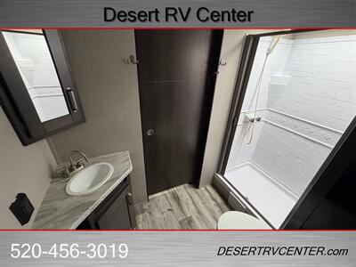 2022 GRAND DESIGN 255FK   - Photo 12 - Huachuca City, AZ 85616