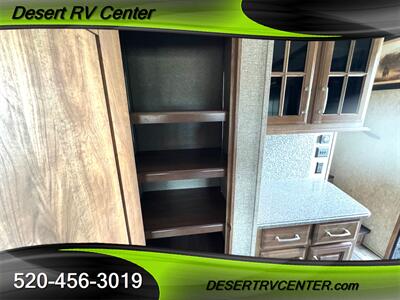 2017 KEYSTONE 3160RL   - Photo 20 - Huachuca City, AZ 85616