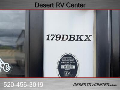 2021 FOREST RIVER WILDWOOD 179DBK PLATINUM - Photo 14 - Huachuca City, AZ 85616