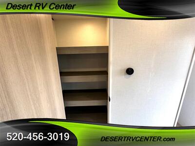 2025 Dutchmen 308BHSL - Photo 15 - Huachuca City, AZ 85616