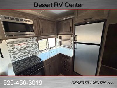 2021 FOREST RIVER 27RQMX   - Photo 12 - Huachuca City, AZ 85616