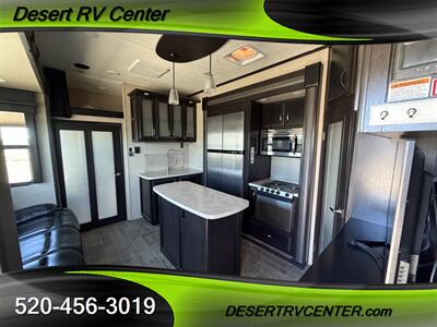 2018 KEYSTONE 3655   - Photo 11 - Huachuca City, AZ 85616