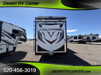 2018 KEYSTONE 3655   - Photo 3 - Huachuca City, AZ 85616