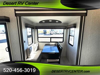 2023 Keystone CROSSROADS HAMPTON 388FKL - Photo 13 - Huachuca City, AZ 85616