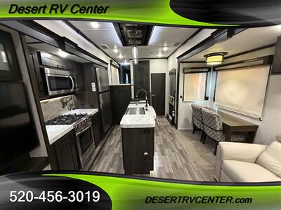 2020 KEYSTONE 391RL   - Photo 11 - Huachuca City, AZ 85616