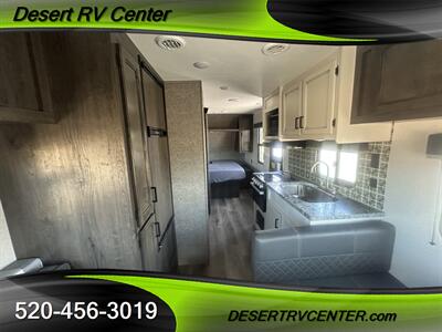 2021 HIGHLAND RIDGE 21FB   - Photo 15 - Huachuca City, AZ 85616