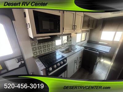 2021 HIGHLAND RIDGE 21FB   - Photo 11 - Huachuca City, AZ 85616
