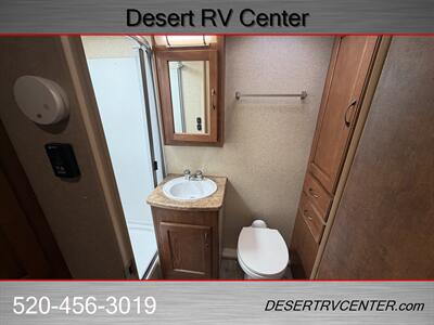 2017 LANCE 2295 - Photo 15 - Huachuca City, AZ 85616