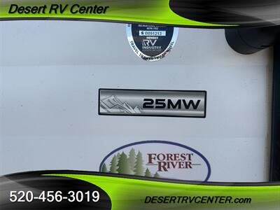 2024 FOREST RIVER 25MW   - Photo 13 - Huachuca City, AZ 85616