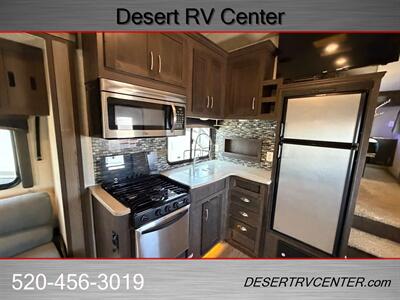 2018 FOREST RIVER SHOCKWAVE 28FWG   - Photo 10 - Huachuca City, AZ 85616