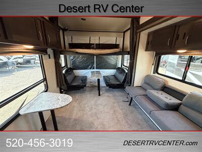 2018 FOREST RIVER SHOCKWAVE 28FWG   - Photo 9 - Huachuca City, AZ 85616