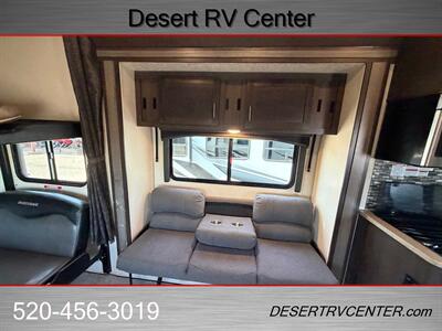 2018 FOREST RIVER SHOCKWAVE 28FWG   - Photo 11 - Huachuca City, AZ 85616