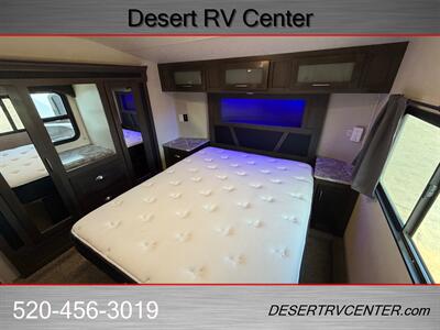 2018 FOREST RIVER SHOCKWAVE 28FWG   - Photo 12 - Huachuca City, AZ 85616