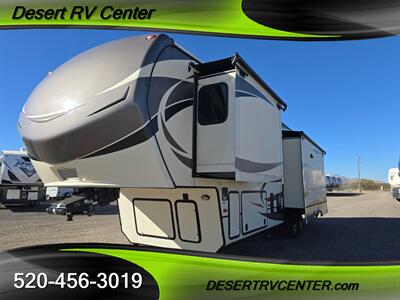 2015 Keystone MONTANA 3611RL LEGACY EDITION   - Photo 4 - Huachuca City, AZ 85616