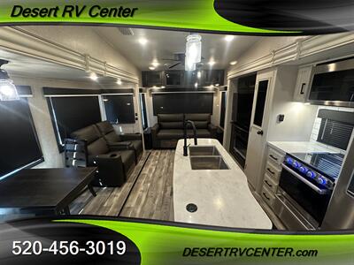 2023 JAYCO 321RSTS   - Photo 12 - Huachuca City, AZ 85616