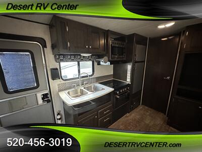 2020 HEARTLAND PIONEER RG28   - Photo 10 - Huachuca City, AZ 85616