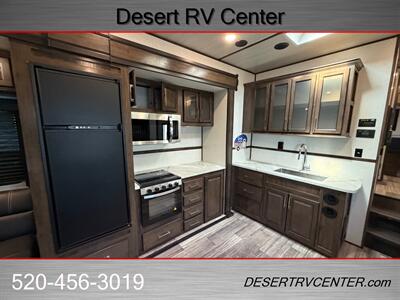 2021 Keystone VOLTAGE 3351  TRITON - Photo 11 - Huachuca City, AZ 85616