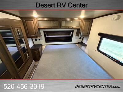 2021 Keystone VOLTAGE 3351  TRITON - Photo 14 - Huachuca City, AZ 85616