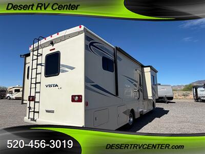 2018 WINNEBAGO 30T   - Photo 6 - Huachuca City, AZ 85616