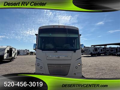 2018 WINNEBAGO 30T   - Photo 3 - Huachuca City, AZ 85616