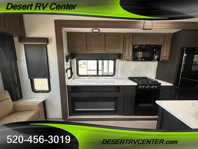 2025 HEARTLAND BIGHORN 331RL   - Photo 10 - Huachuca City, AZ 85616