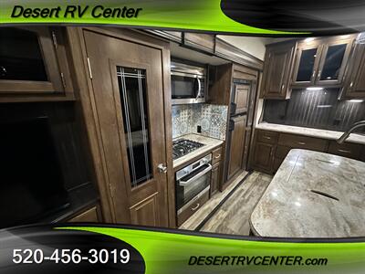 2018 GRAND DESIGN REFLECTION 303RLS   - Photo 10 - Huachuca City, AZ 85616