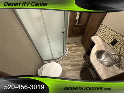 2018 GRAND DESIGN REFLECTION 303RLS   - Photo 14 - Huachuca City, AZ 85616
