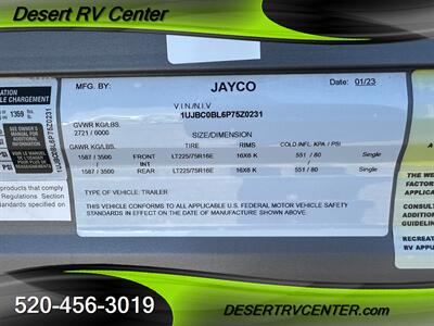 2023 JAYCO 212QBW   - Photo 9 - Huachuca City, AZ 85616