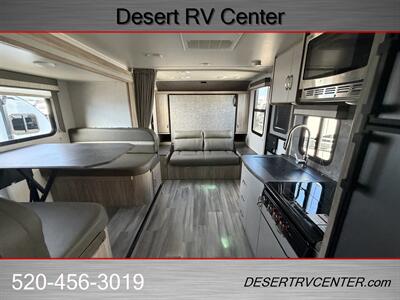 2022 WINNEBAGO 2108DS   - Photo 12 - Huachuca City, AZ 85616