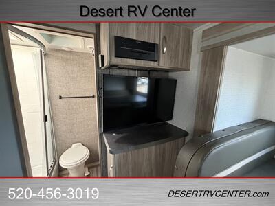 2022 WINNEBAGO 2108DS   - Photo 11 - Huachuca City, AZ 85616