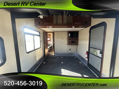 2015 FOREST RIVER 39C14   - Photo 19 - Huachuca City, AZ 85616