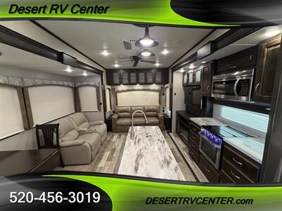 2019 FOREST RIVER 310RL   - Photo 12 - Huachuca City, AZ 85616