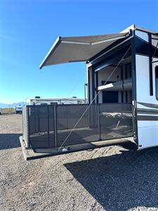 2024 GRAND DESIGN 355G   - Photo 10 - Huachuca City, AZ 85616