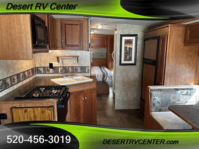 2016 WINNEBAGO 26HE   - Photo 14 - Huachuca City, AZ 85616